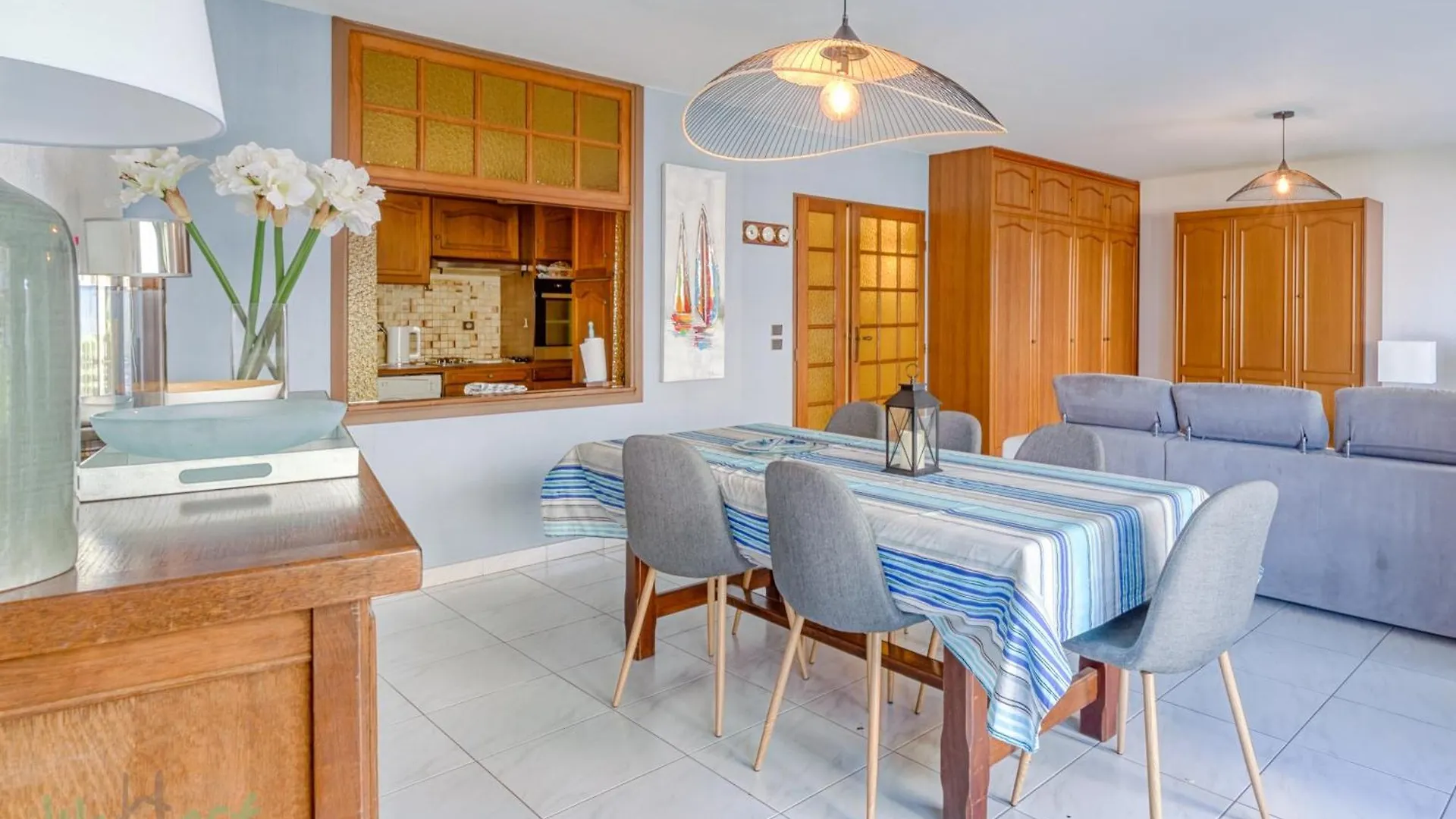 Apartment Appartement Les Pieds Dans L'Eau Saint-Raphael  France